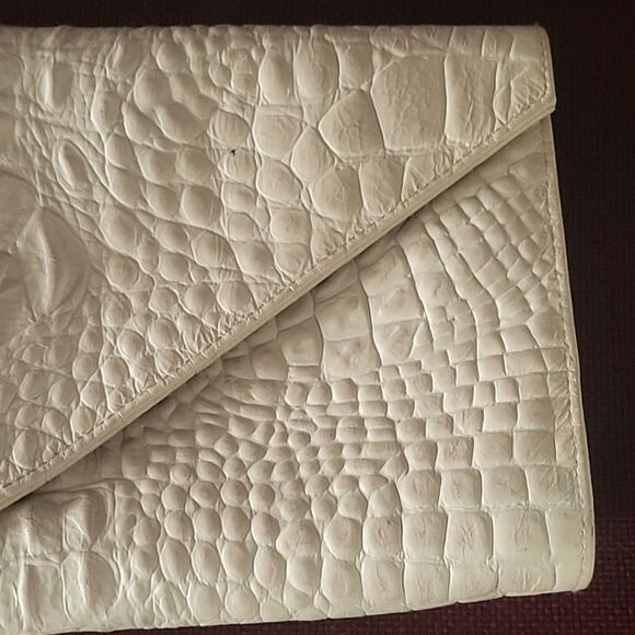 NEW JJ Winters Hilary Duff Kristen Cavallari Clutch Beige Cream Croc Leather - Picture 5 of 16